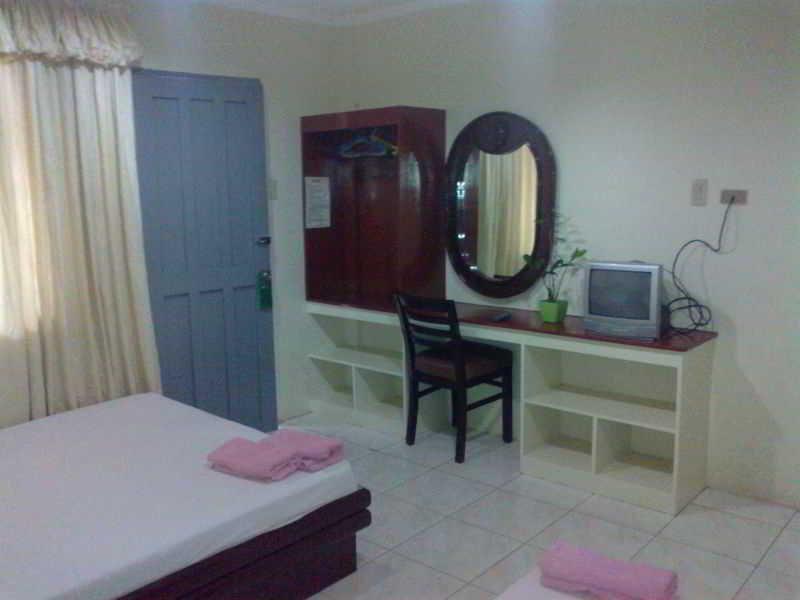 Manoc-Manoc Queen\'S Beach Resort מראה חיצוני תמונה