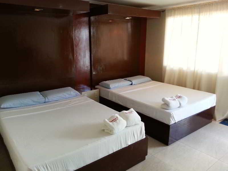Manoc-Manoc Queen\'S Beach Resort מראה חיצוני תמונה